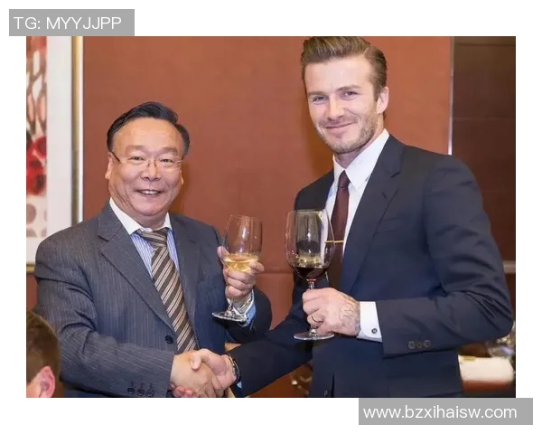 小罗引领潮流时尚，突破创新界限，成为年轻人心中的偶像与榜样